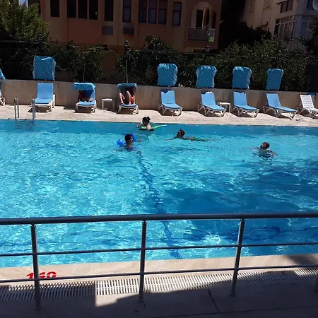 Lägenhetshotell Tunali Antalya