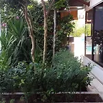 Ξενοδοχείο με διαμερίσματα Tunali 3*